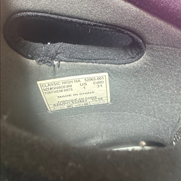 Bogs Size 1 - Picture 3 of 3